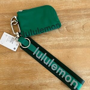 Lululemon wallet